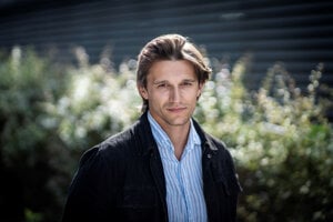 Peter vyrastal v detskom domove: Keď schválili Ficovu novelu, prišlo mi zle. Najviac ublížia deťom