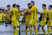 Futbalisti PFK Piešťany.