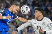Na snímke zľava hráč Slovenska Stanislav Lobotka a hráč Nemecka Nadiem Amiri.