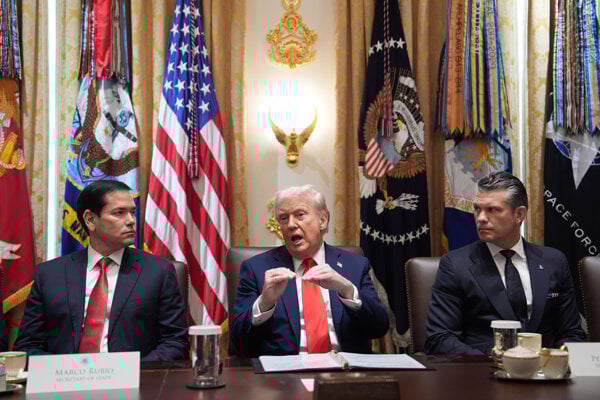 Americký prezident Donald Trump počas zasadnutia kabinetu.
