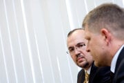 Bývalý šéf Správy štátnych hmotných rezerv Kajetán Kičura na snímke s Robertom Ficom v roku 2012.