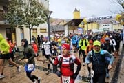 Na štart extrém maratónu v Oščadnici sa postavilo 101 bežcov.