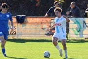 Tomáš Hambálek (vpravo) dvoma gólmi zlomil šláger v Trsticiach pre AC Nitra.