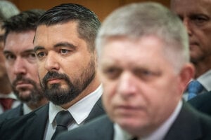 Označí štát novinárov za radikálov šíriacich nenávisť? Šéf SIS ohlásil nový postup proti médiám