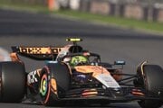 Lando Norris počas kvalifikácie na VC Mexika 2025.