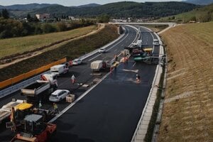 Nový úsek R2 sa blíži k otvoreniu, práce finišujú