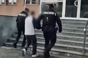 Podozrivý z útoku skončil v rukách policajtov.