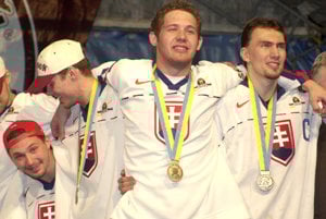 Oslava strieborných medailí z MS v Petrohrade, máj 2000.