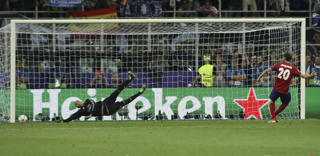 Juanfran namieril v penaltovom rozstrele do žrde.