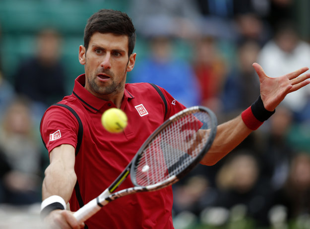 Novak Djokovič vyhral Australian Open, Wimbledon aj US Open. Titul z Roland Garros mu v zbierke stále chýba.