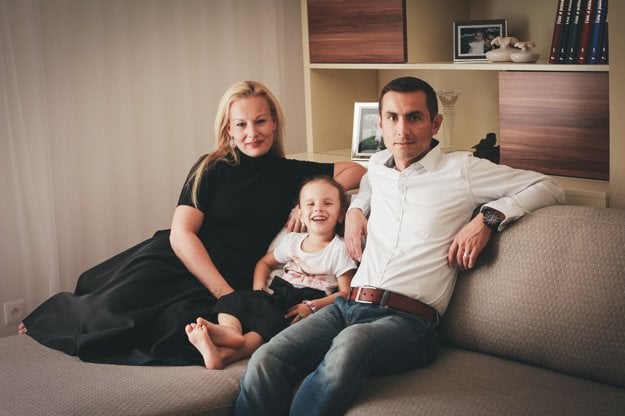 Michal Britvík s manželkou Jankou a ich dcérkou.