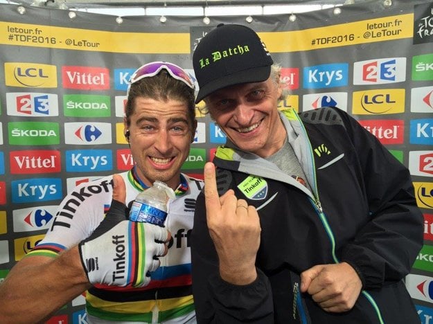 Peter Sagan robí majiteľovi tímu Olegovi Tiňkovovi obrovskú radosť.