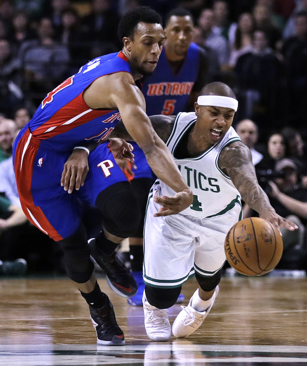 Isaiah Thomas (vpravo) predviedol opäť skvelý výkon.