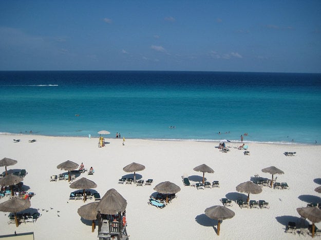 Cancún, pláž.
