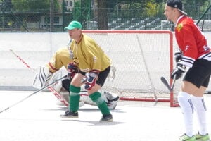Skalická hokejbalová liga, semifinále Indiáni - Legendy