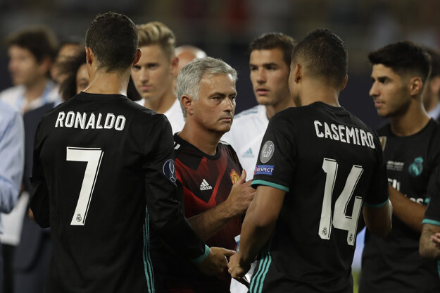 Real Madrid je len jeden. Mourinho je rád, že nehrá v Premier League.