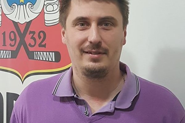 Austrália datovania tréner