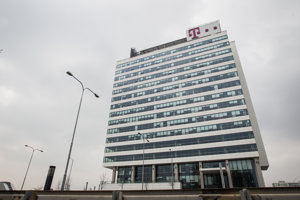 Slovak Telekom vlastní nemecký Deutsche Telekom.