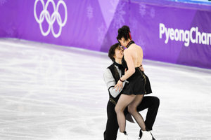Slovenskí reprezentanti Lukáš Csölley a Lucie Myslivečková obsadili 20. miesto.