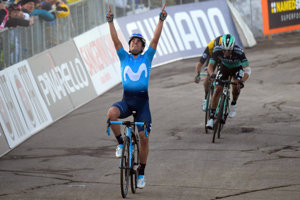 Španiel Mikel Landa z tímu Movistar sa stal víťazom 4. etapy.