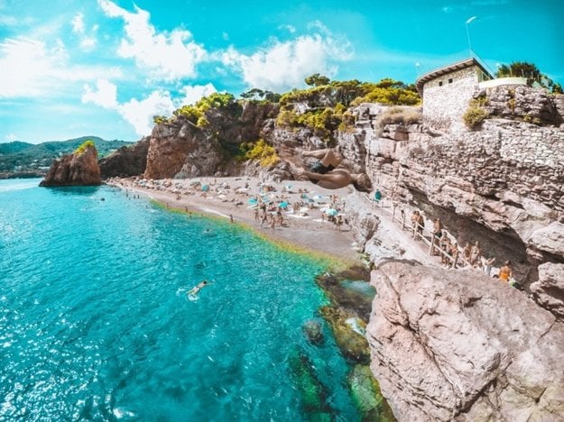 Rôznorodé pláže Španielska (zdroj: www.unsplash.com)