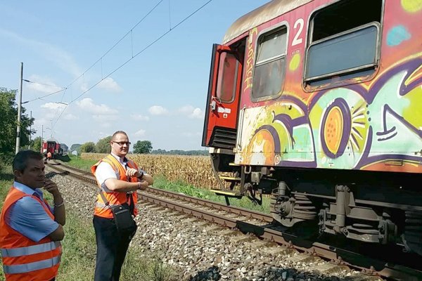 Vlakový dopravca baví internet. Za posledné týždne mal veľké množstvo nehôd
