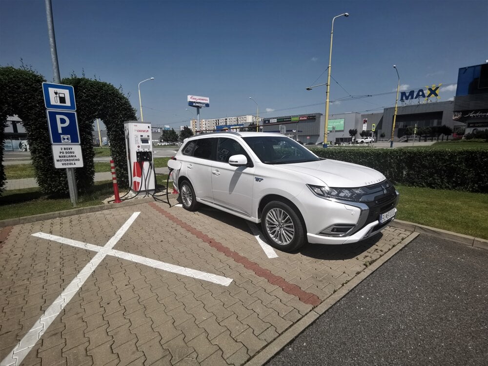 Mitsubishi Outlander PHEV 2019
