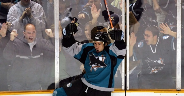 cheechoo_sharks_tasr_6001_r534.jpg