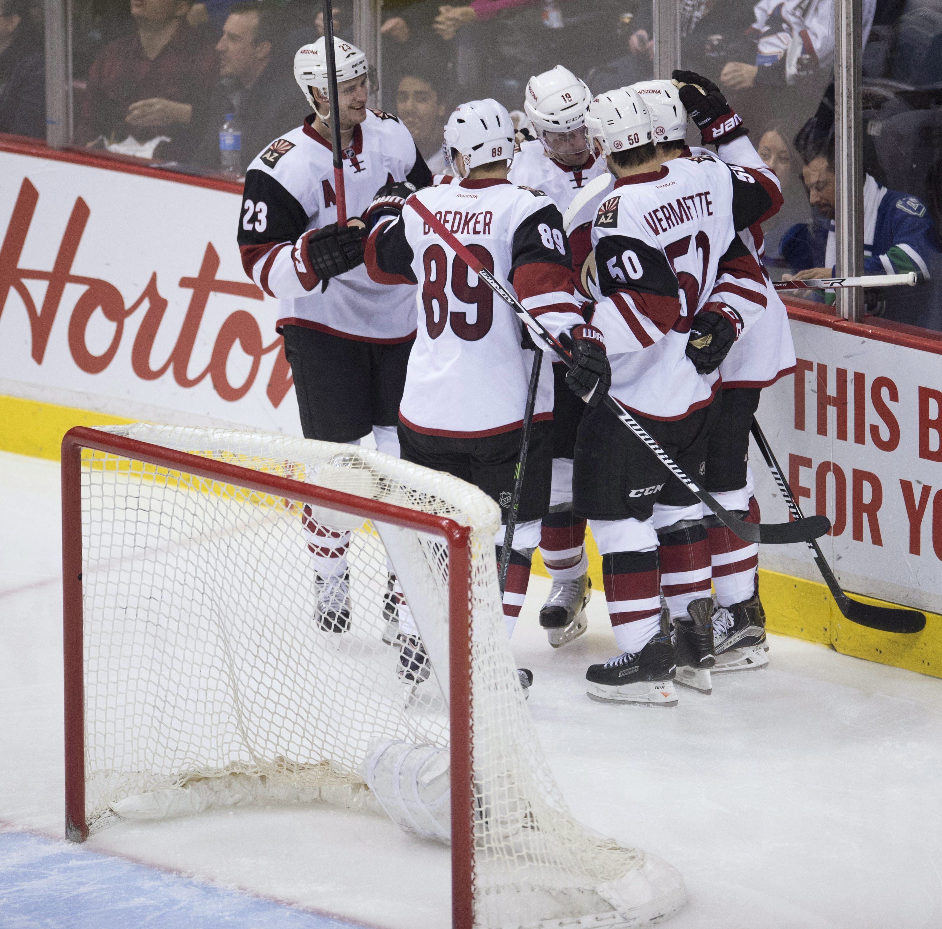 coyotes_canucks_hockey-637d88746bb545a6a_r8482.jpeg coyotes_canucks_hockey-637d88746bb545a6a_r8482.jpeg