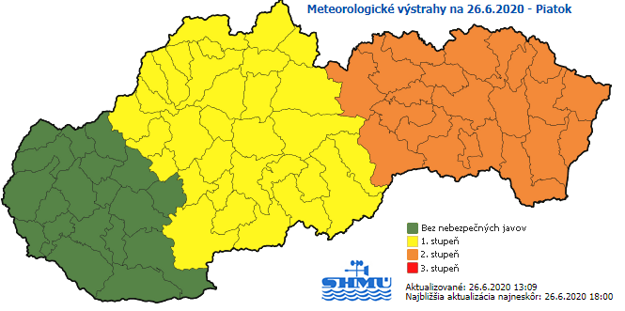Väčšina západného Slovenska je bez výstrah, stred s 1. stupňom a východ s 2. stupňom výstrah pred búrkami.