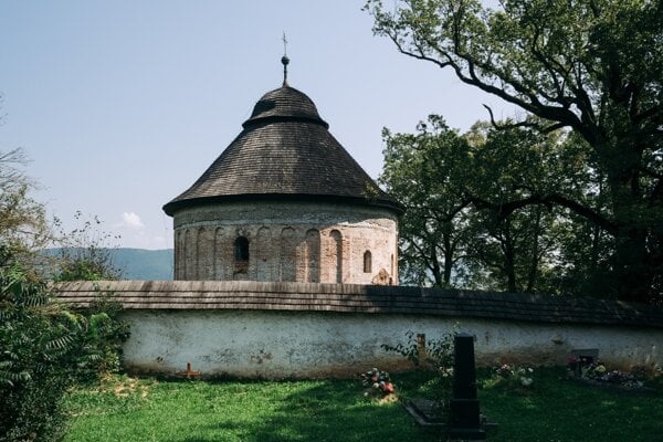 V Šiveticiach.