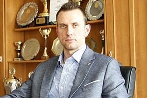 Miroslav Kováčik po novom sedí na stoličke riaditeľa klubu.