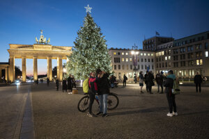 Centrum Berlína a Brandenburská brána v pondelok 7. decembra.