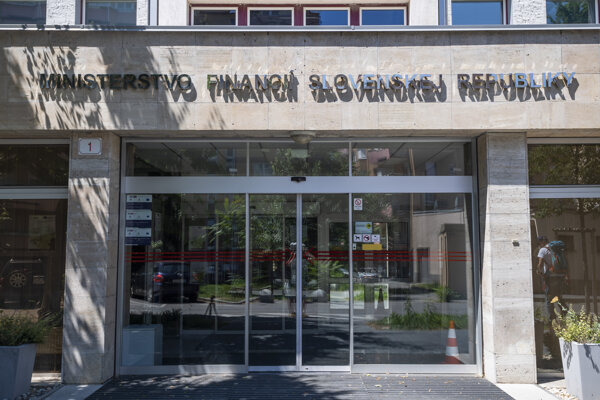 Budova ministerstva financií.