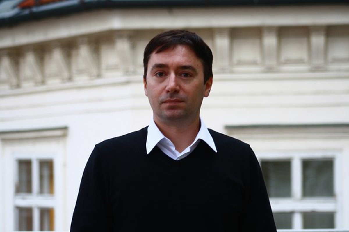 Zoznamka webové stránky profil spisovateľov