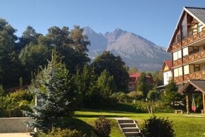 Z apartmánov v Tatranskej Lomnici dovidíte až na Lomnický štít.
