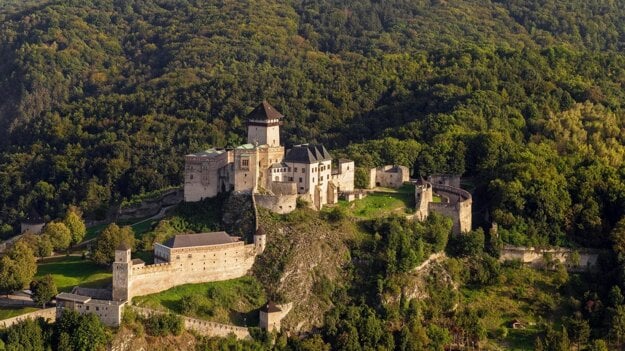Trenčiansky hrad (zdroj: ilustračné foto: KOCR Trenčín)