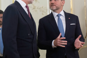 Španielsky kráľ Filip VI. a prezident Peter Pellegrini počas uvítacieho ceremoniálu v Prezidentskom paláci.