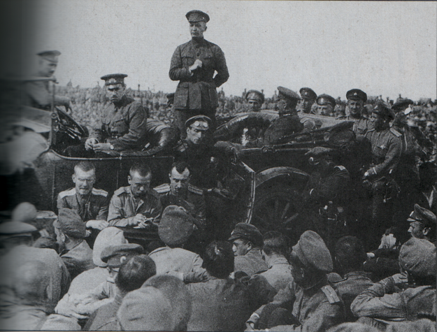 Alexander Fiodorovič Kerenskij, minister vojny v Dočasnej vláde, ktorá vznikla po februárovej revolúcii v Rusku. (zdroj: Wikimedia)