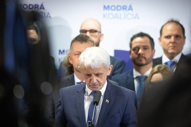 Modrí Mikuláša Dzurindu. (zdroj: SITA)
