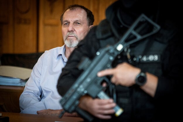 Obžalovaný Juraj Cintula na súde. (zdroj: SME/Jozef Jakubčo)