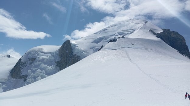 Mont Blanc zahalený v hmle. (zdroj: Peter Briška)