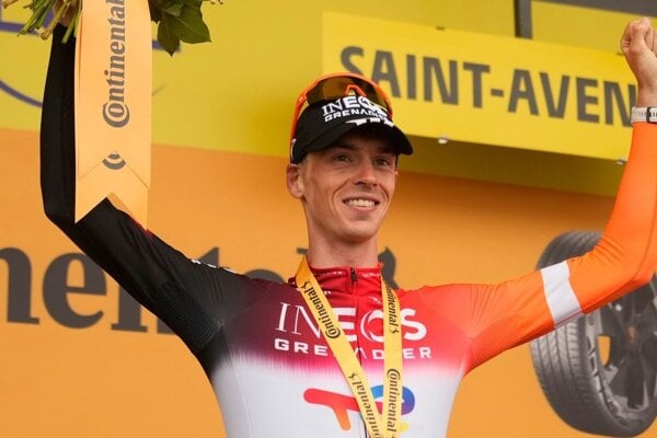 Holandský cyklista Thymen Arensman sa stal víťazom 14. etapy na Tour de France 2025.
