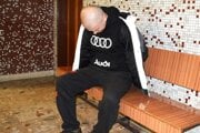 František M. na košickom mestskom súde po tom, ako ho na Slovensko eskortovali z Maďarska. Vlani v lete bol prepustený a aktuálne súd kvôli jeho absencii nekoná.