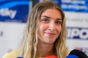 Slovenská reprezentantka v behu na 400 metrov prekážky Emma Zapletalová.