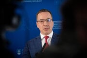 Minister práce, sociálnych vecí a rodiny Erik Tomáš.