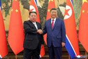 Severokórejský vodca Kim Čong-un a čínsky prezident Si Ťin-pching v Pekingu.