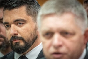 Šéf SIS Pavol Gašpar a premiér Robert Fico.