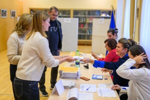 Sledujeme české parlamentné voľby 2025 minútu po minúte