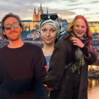 Adam Harton, Petra Pauerová a Mária Gaburová dlhodobo žijú v Prahe.